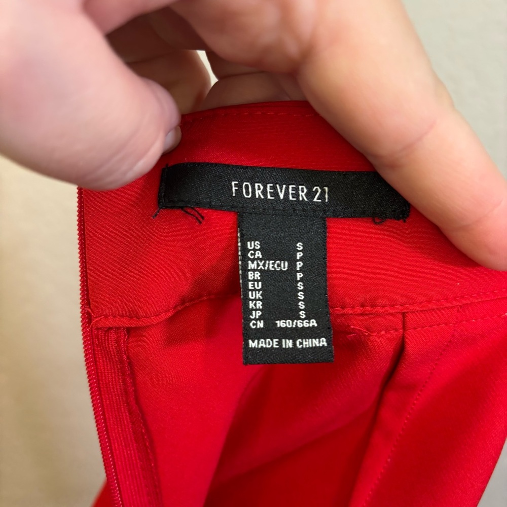 Forever 21 Bundle of Two Shorts Red / Black and White Stripe Size S - Picture 5 of 10
